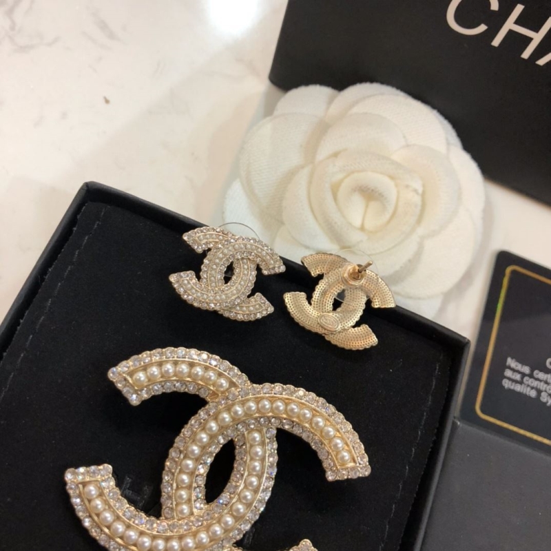 Ch**el earrings